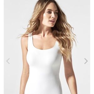 Post partum nursing pull down tank